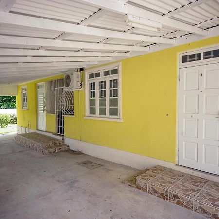 Beach Nest Apt. 2 브리지타운 외부 사진